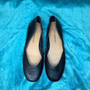 Lucky brand flats